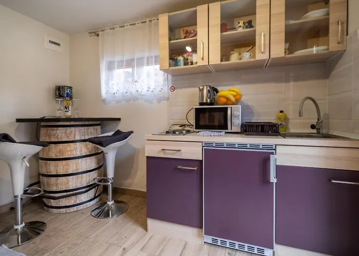 Apartment Nasa Kucica, Ruzic, Delnice, Gorski Kotar *